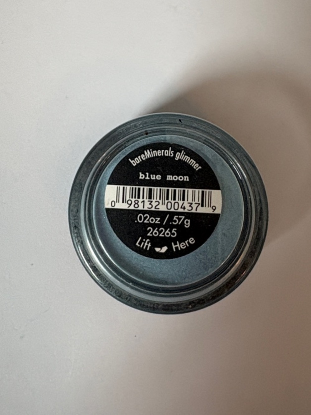 New bareMinerals Glimmer loose mineral eyeshadow in shade Blue Moon.